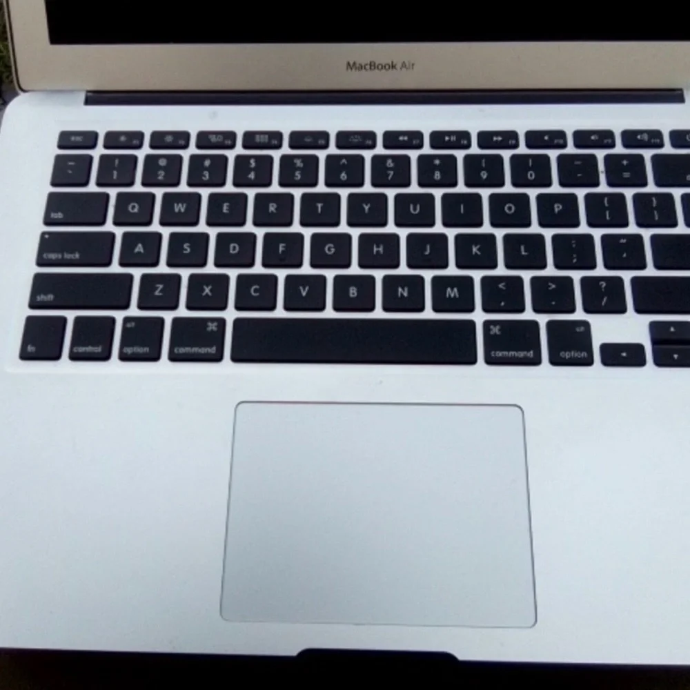 2014 MacBook Air Apple laptop